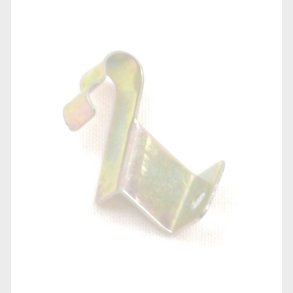 Fjeder benzinklap h�jre / RH REAR COVER SPRING PLATE    