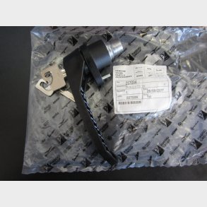 Bagbklapl�s Piaggio APE m. 2 n�gler      